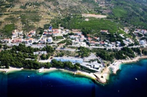 Apartments with a parking space Lokva Rogoznica, Omis - 22069